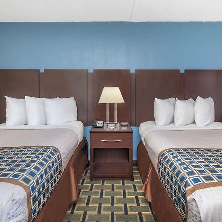 Travelodge By Wyndham Savannah Area/Richmond Hill Exterior foto