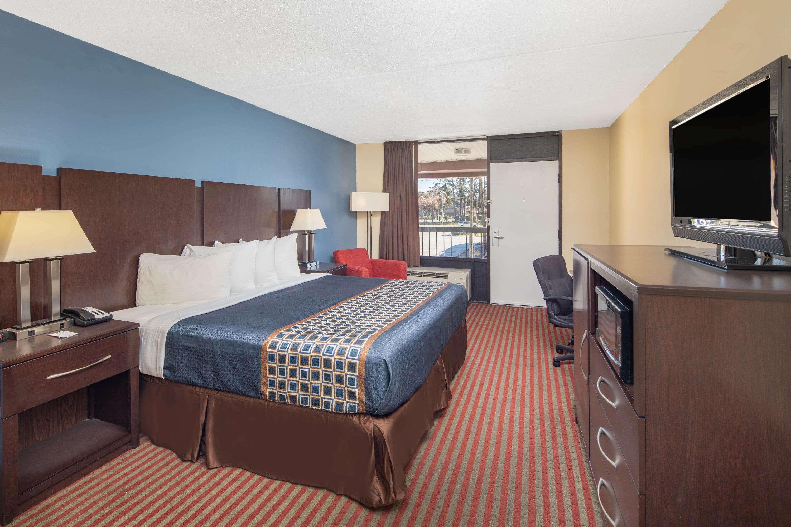 Travelodge By Wyndham Savannah Area/Richmond Hill Exterior foto