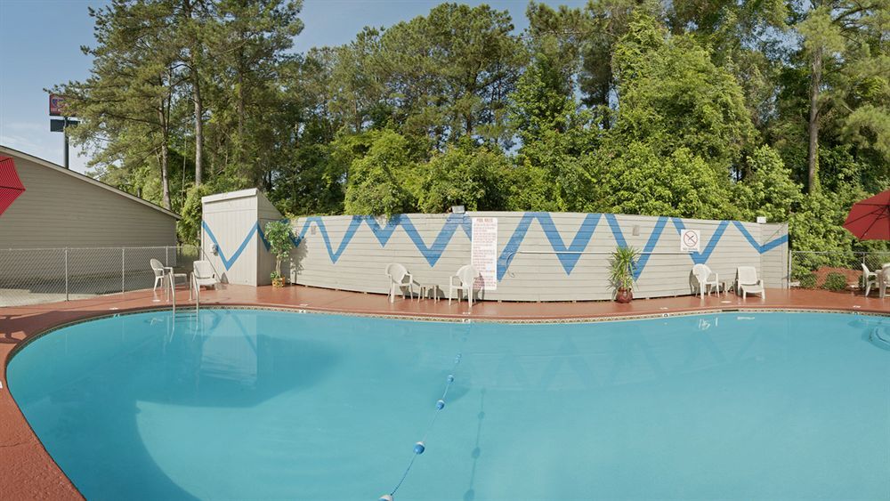 Travelodge By Wyndham Savannah Area/Richmond Hill Exterior foto