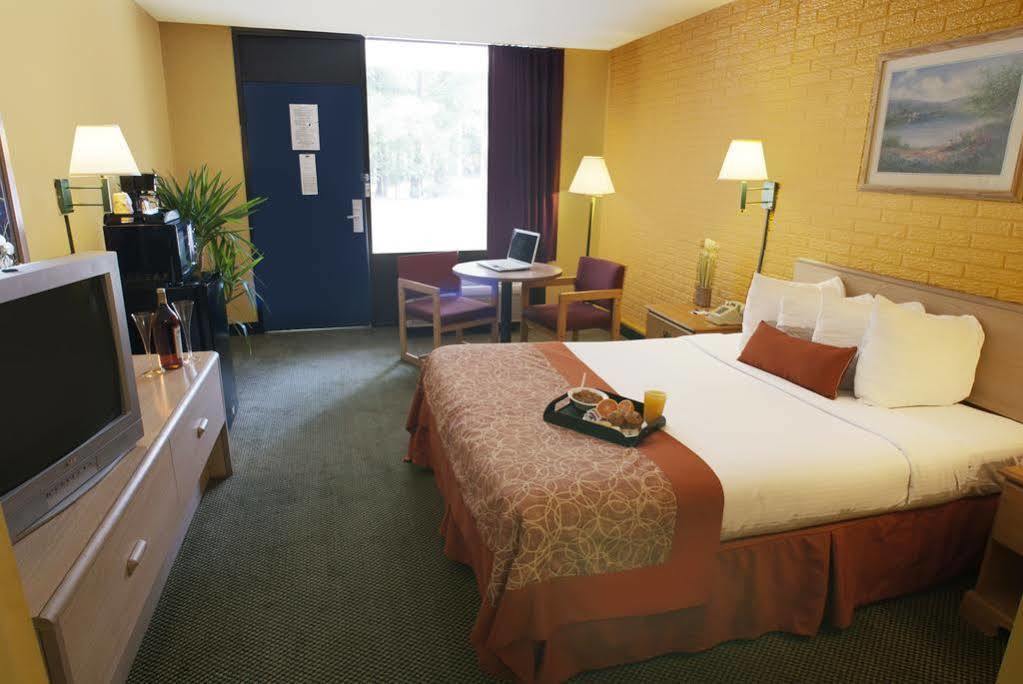 Travelodge By Wyndham Savannah Area/Richmond Hill Exterior foto